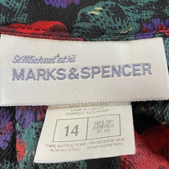 St. Michael at Marks & Spencer Vintage Floral Blazer and Skirt Set - Picture 14 of 16